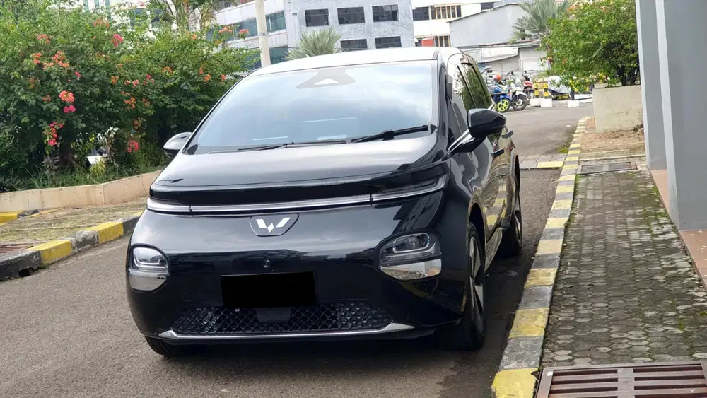 Km14rb wuling cloud ev pro 2024 hitam