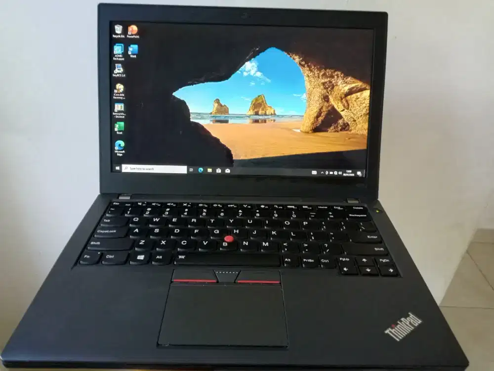Laptop Lenovo thinkpad x260 i5 ssd ram 8 ngebut