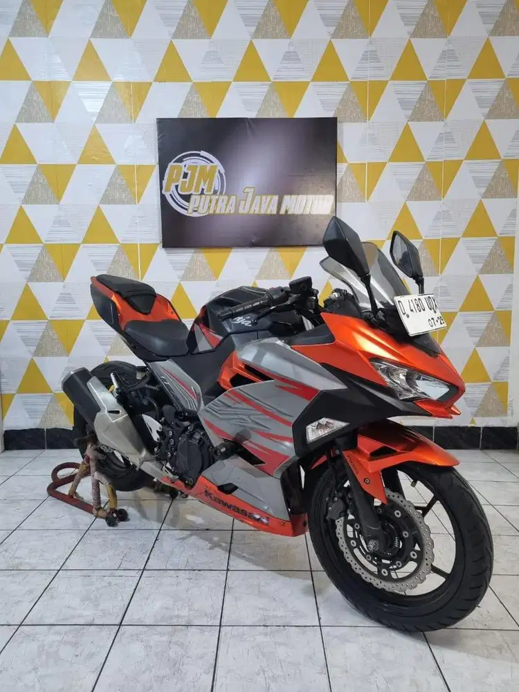 Kawasaki ninja new abs 2018