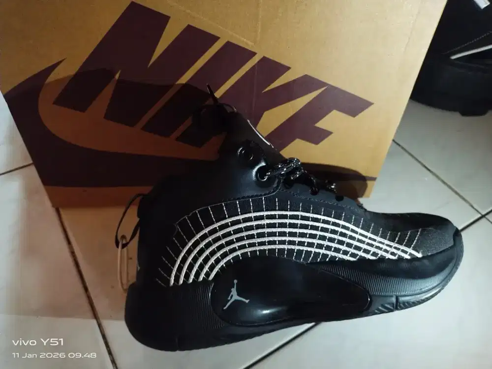 Sepatu Basket NIKE Jordan Original