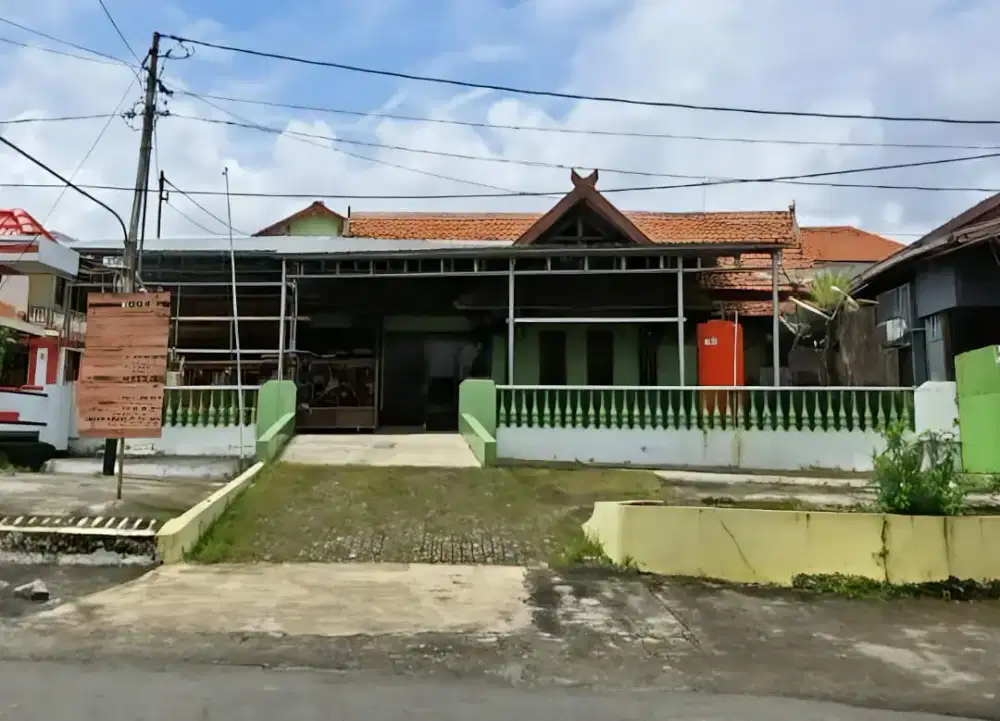 RUMAH STRATEGIS PUSPONJOLO RAYA PAMULARSIH