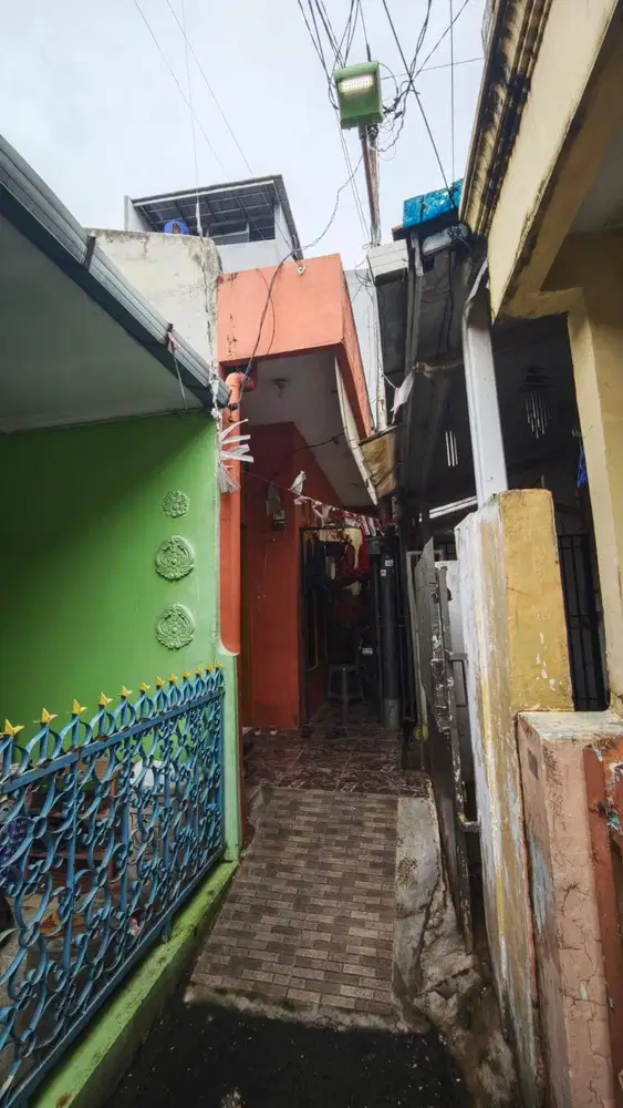 RUMAH DIJUAL di Daerah Cipinang Muara