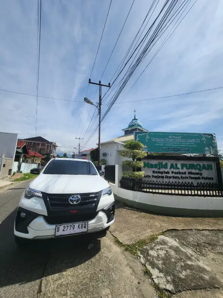 Toyota Fortuner Trd Diesel Putih Matic 2019