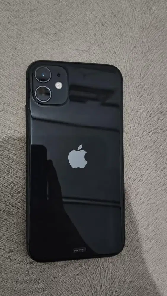 IPHONE 11 BLACK 64 GB IBOX PLUS CHARGER ORI