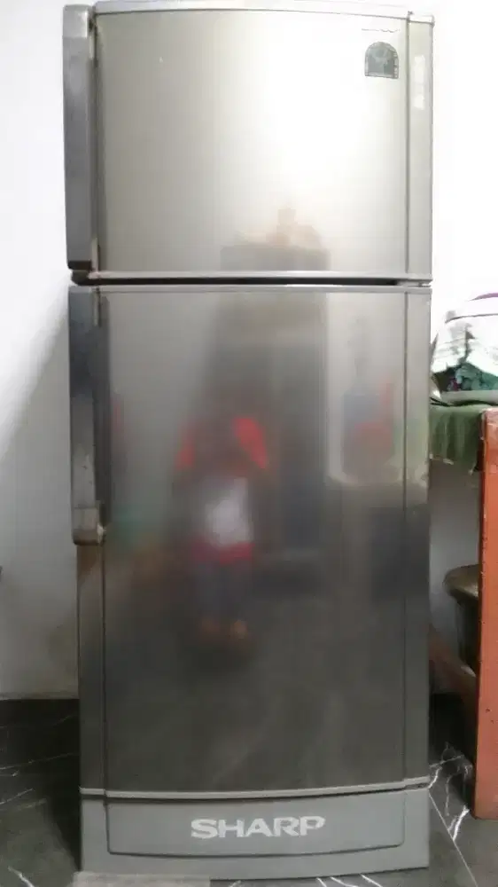 Kulkas Sharp 2 pintu