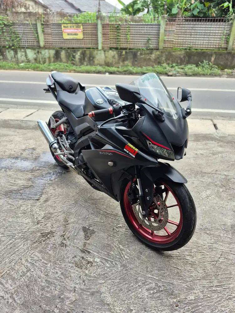 Dijual Yamaha R15 V3 tahun 2017 pajak hidup