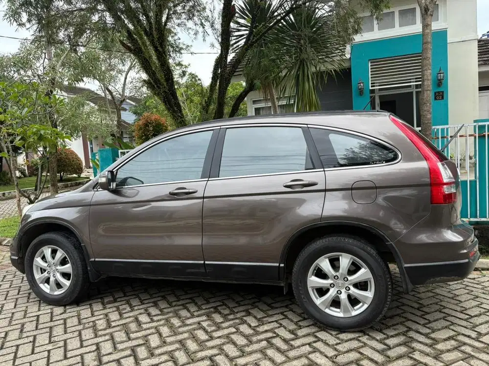 Bismillah, jual CRV Gen 3 tahun 2011 pemakaian 2012 Full Original