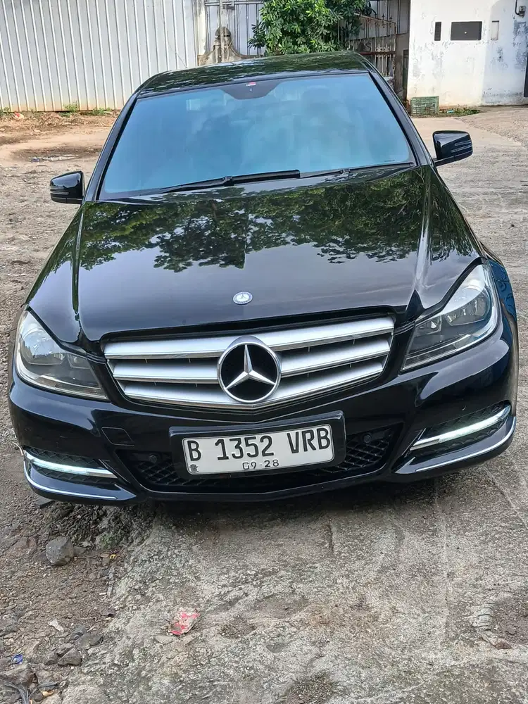 Mercedes-Benz C200 2012 Bensin