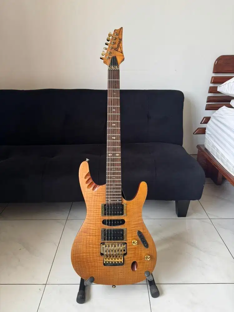 IBANEZ EGEN 8 platinum blonde