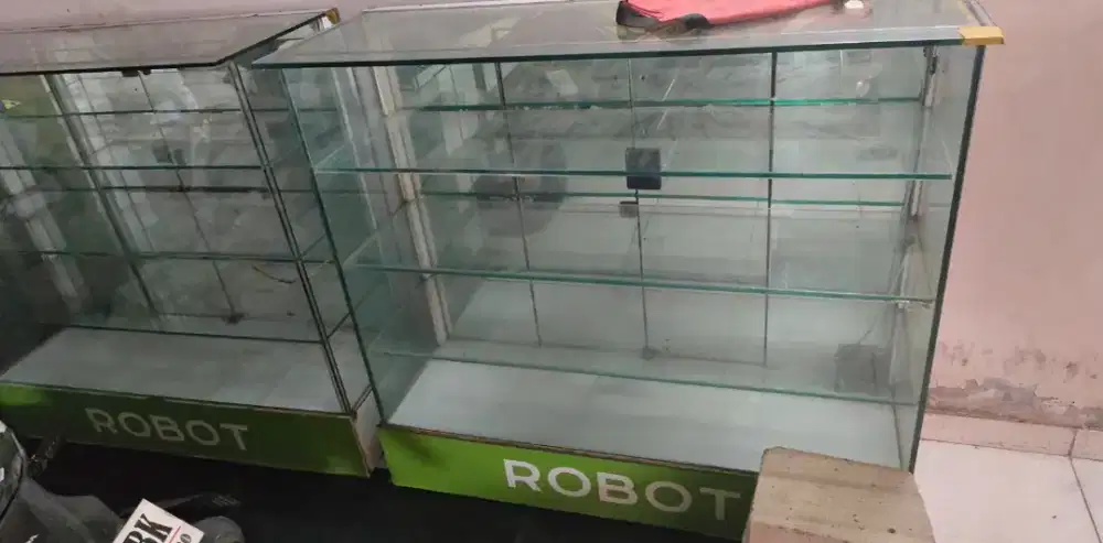 Etalase 120 cm ada 6 unit