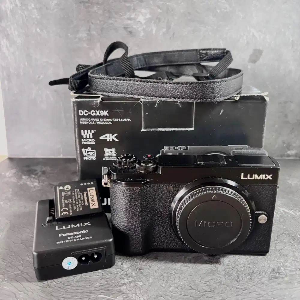 Lumix GX9 Body Only Fullset Mulus