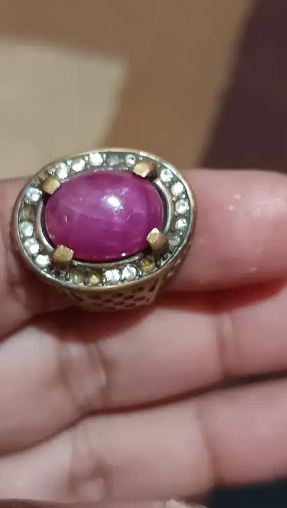 Batu ruby Burma