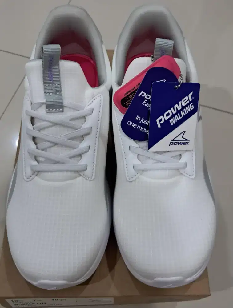 Sneakers sporty perempuan