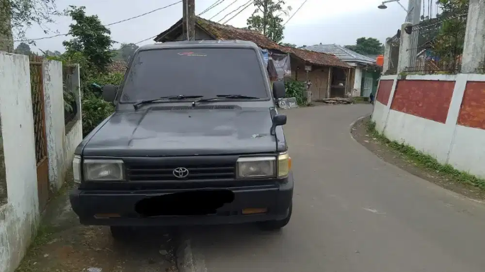 Dijual cepat butuh uang mobil kijang
