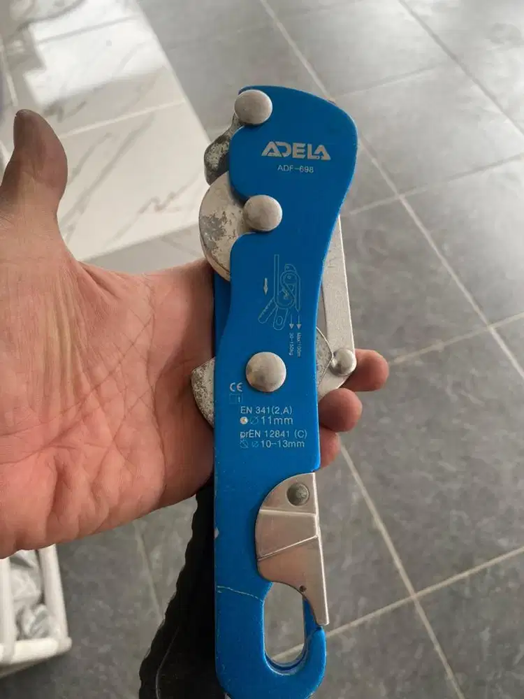 Descender Safety Adela ADF698