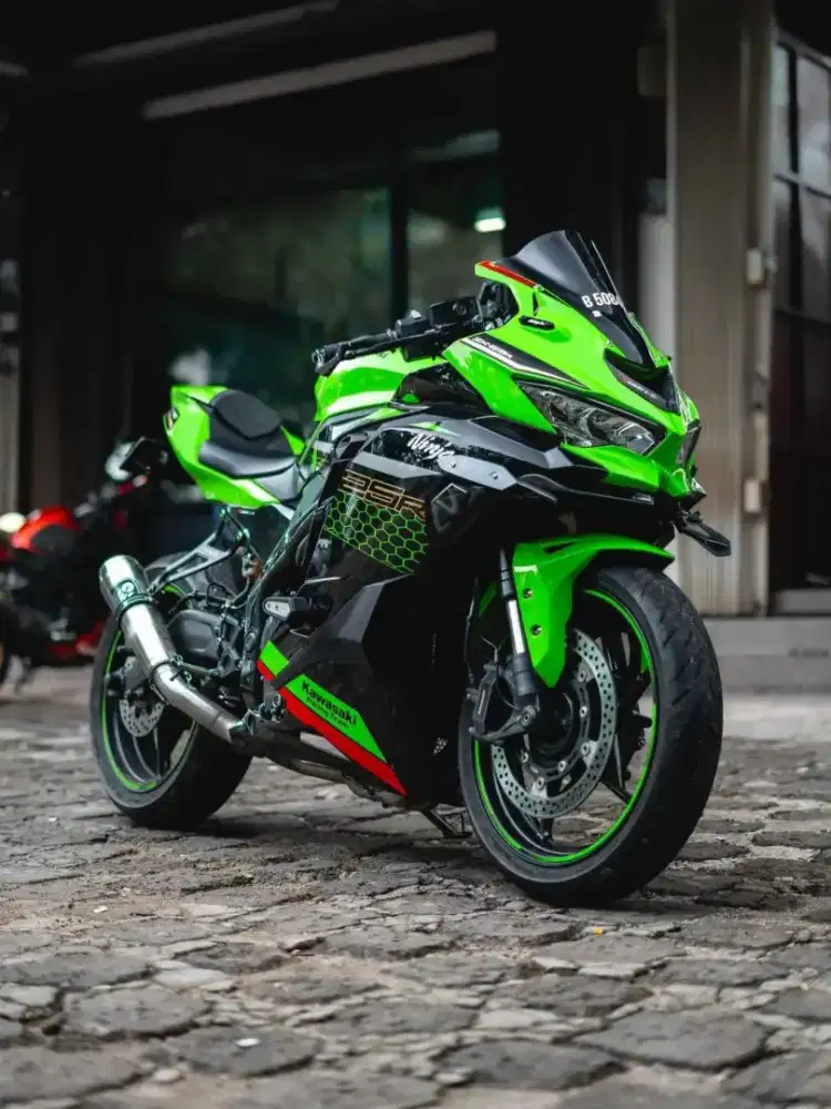 Kawasaki ZX25 R ABS QS 2021 (Tipe Tertinggi)