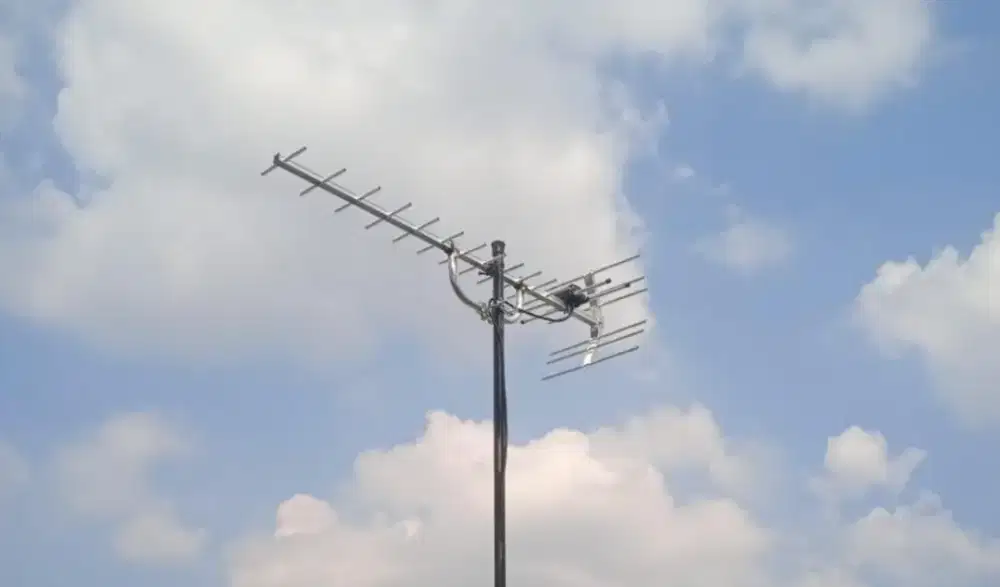 Ini ahlinya dalam pemasangan Antenna tv digital, siaran bisa muncul