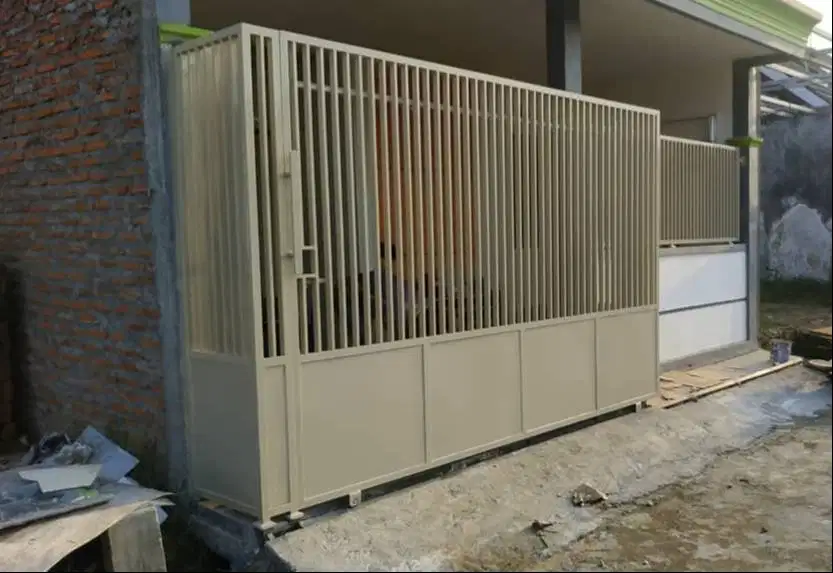 PAGAR DORONG MINIMALIS BESI GALVANIS