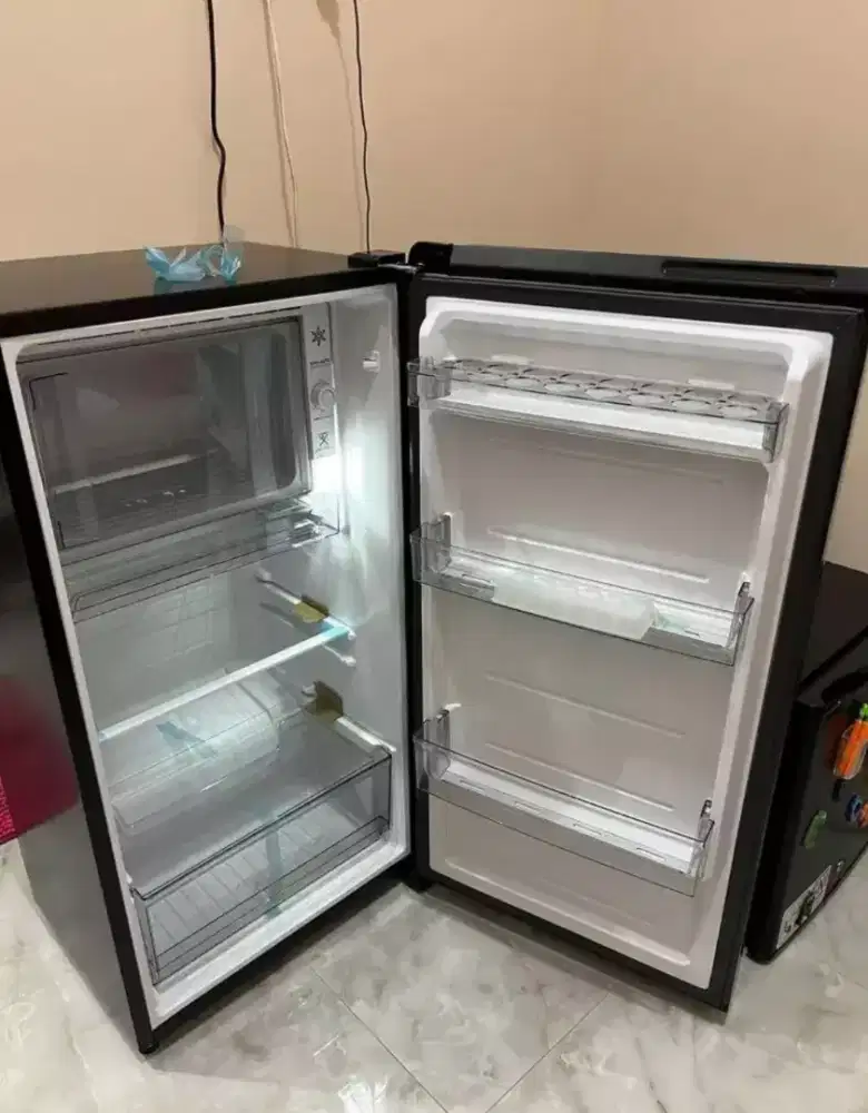 KULKAS 1 PINTU AQUA AQR-225D