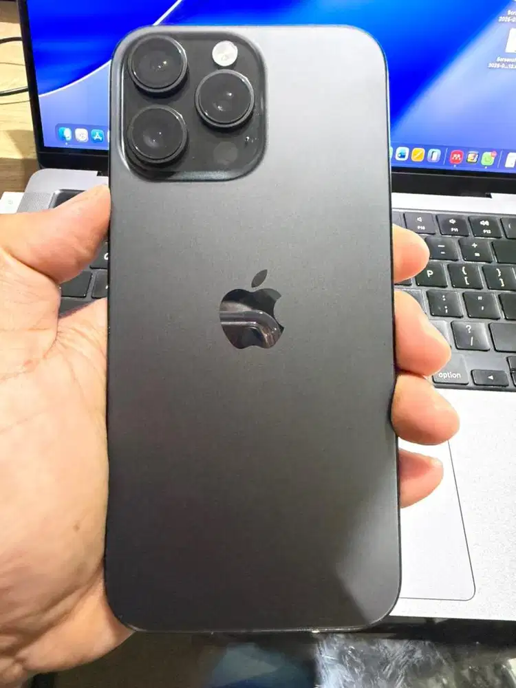 iPhone 16 Pro Max 256 Grey