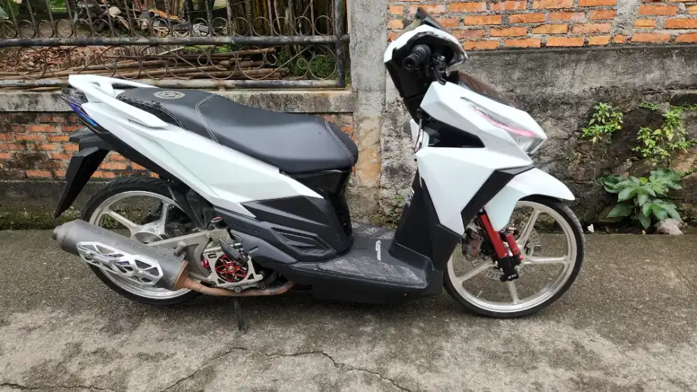 VARIO 150 LED OLD 2015