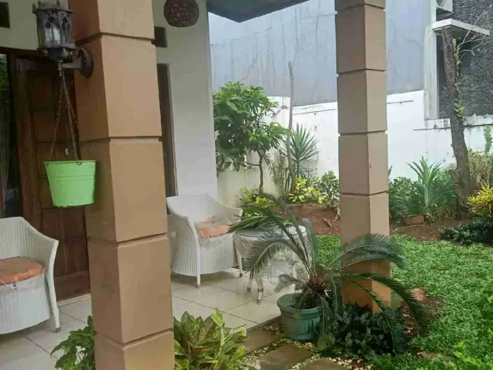 Dijual rumah di cluster Gretta Graha raya bintaro