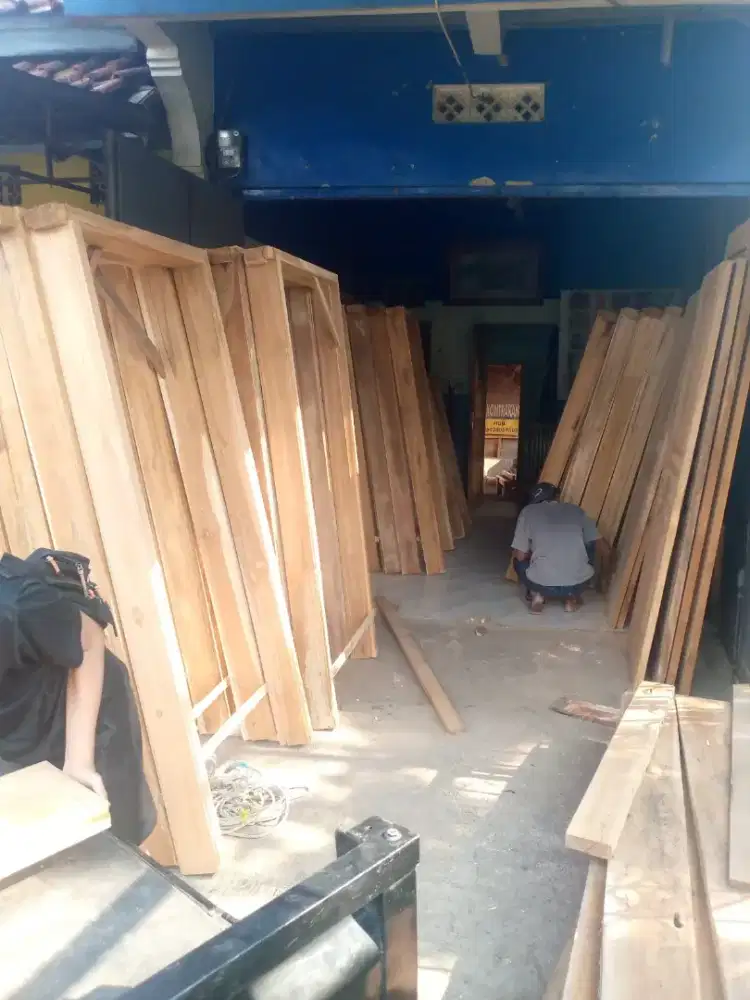 Jual kusen, pintu, kayu jati tua harga murah