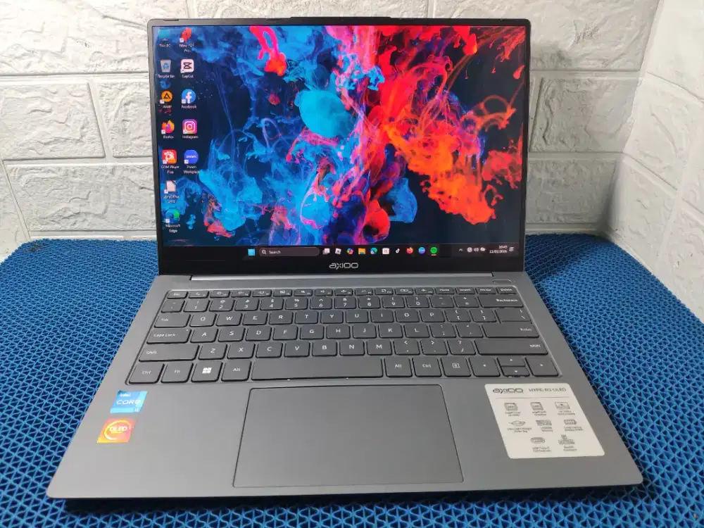 AXIOO HYPE R3-OLED Intel Core i3-1215U RAM 24GB INTEL OLED GARANSI