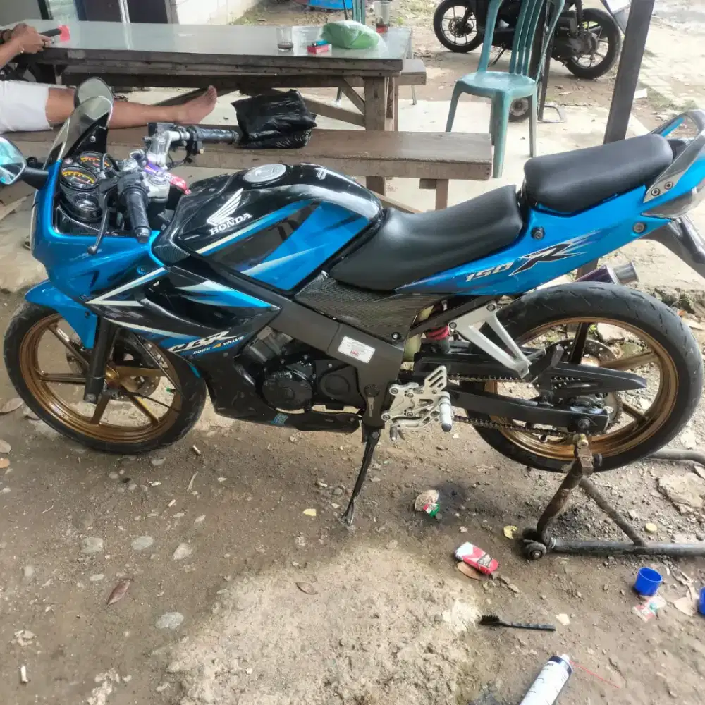 Honda CBR 150 Thailand