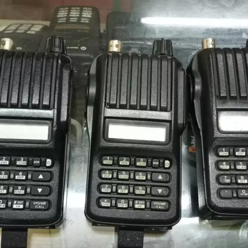 HT icom ic v 80 v80 handy talky
