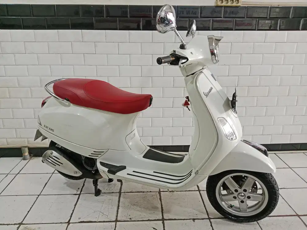 PIAGGIO VESPA LX125 2012 MESIN HALUS TERAWAT