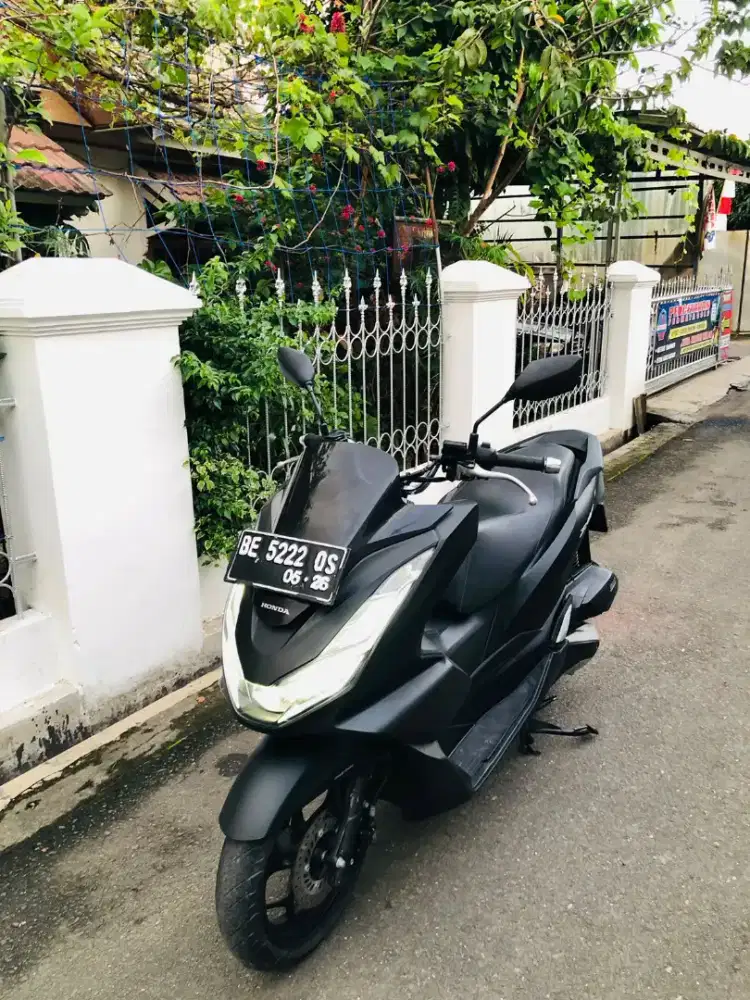 HONDA PCX NEW BLACK ROYALE ISTIMEWA 2022 Pajak Hidup