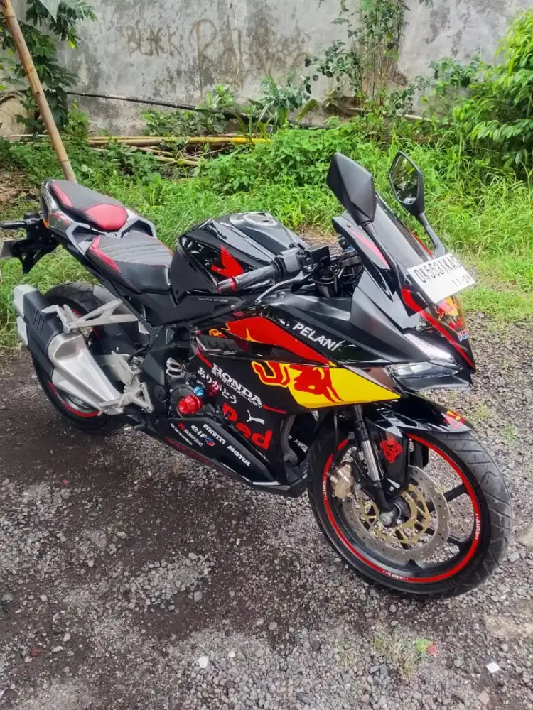 CBR 250RR NON ABS BLACK FREEDOM 2019