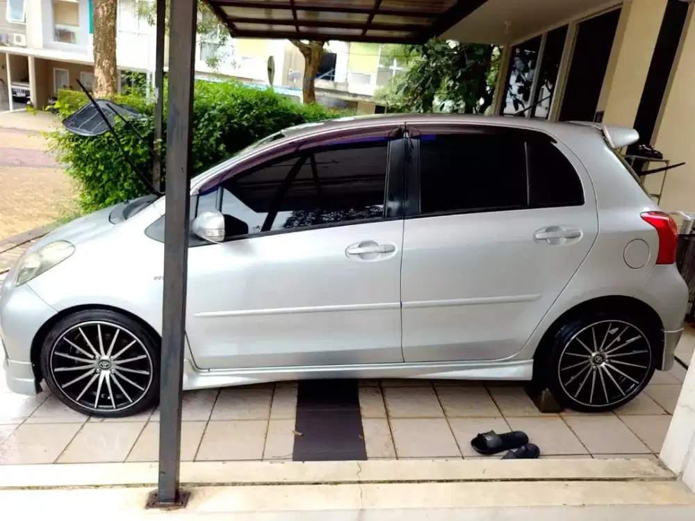 toyota Yaris 2013 AT tipe S bagus