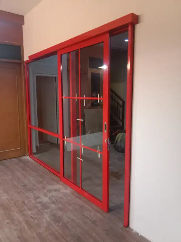 Kusen aluminium pintu aluminium partisi aluminium kaca