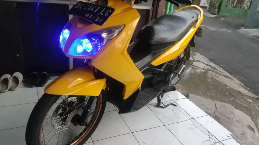 Nuovo z 2006 pemakaian infividu