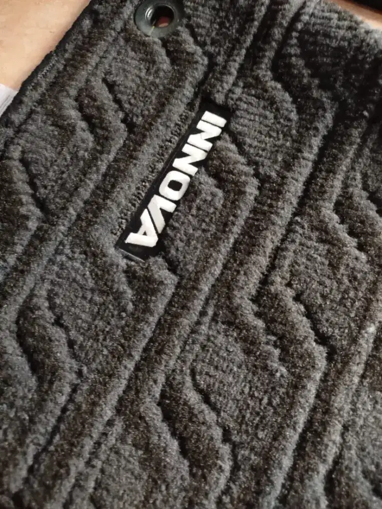 Karpet Bludru Ori Inova Reborn Venturer