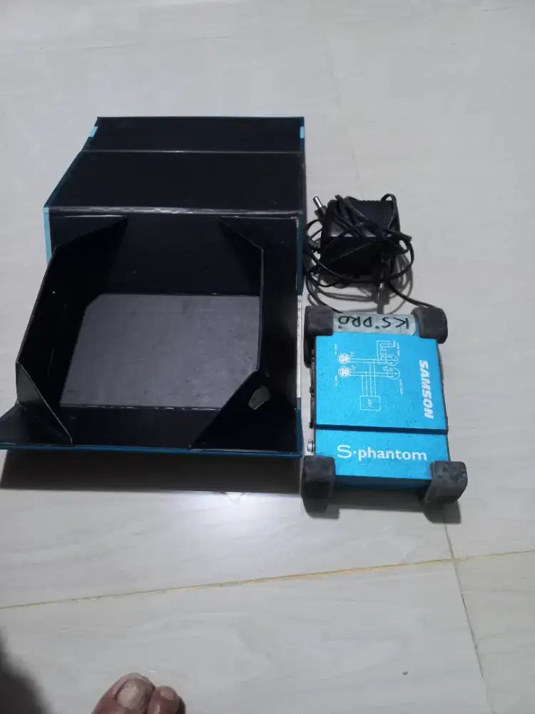 Phantom power Samson