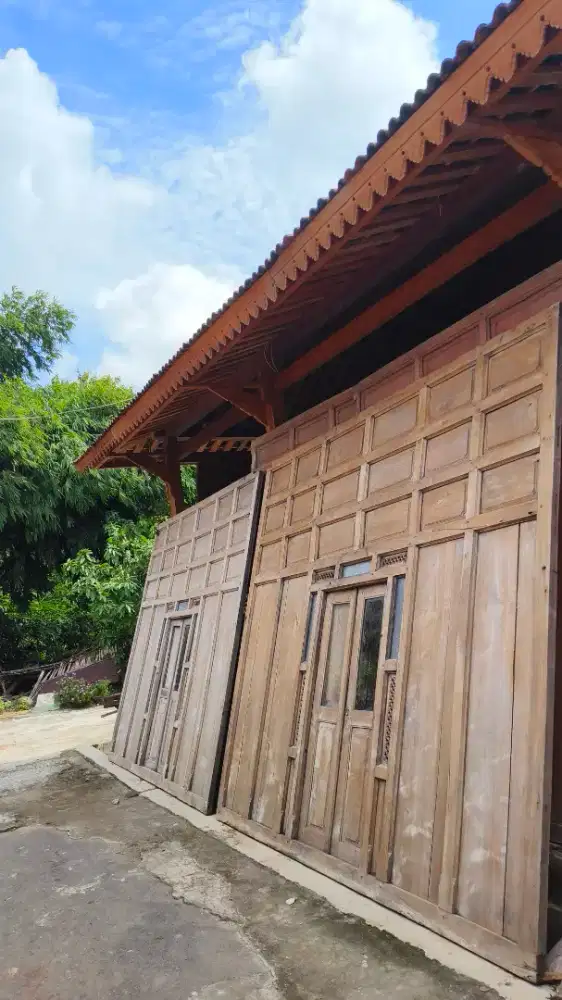 Di jual 2 lembar tebeng jati lawasan tinggi 3 m lebar 3.4 m
