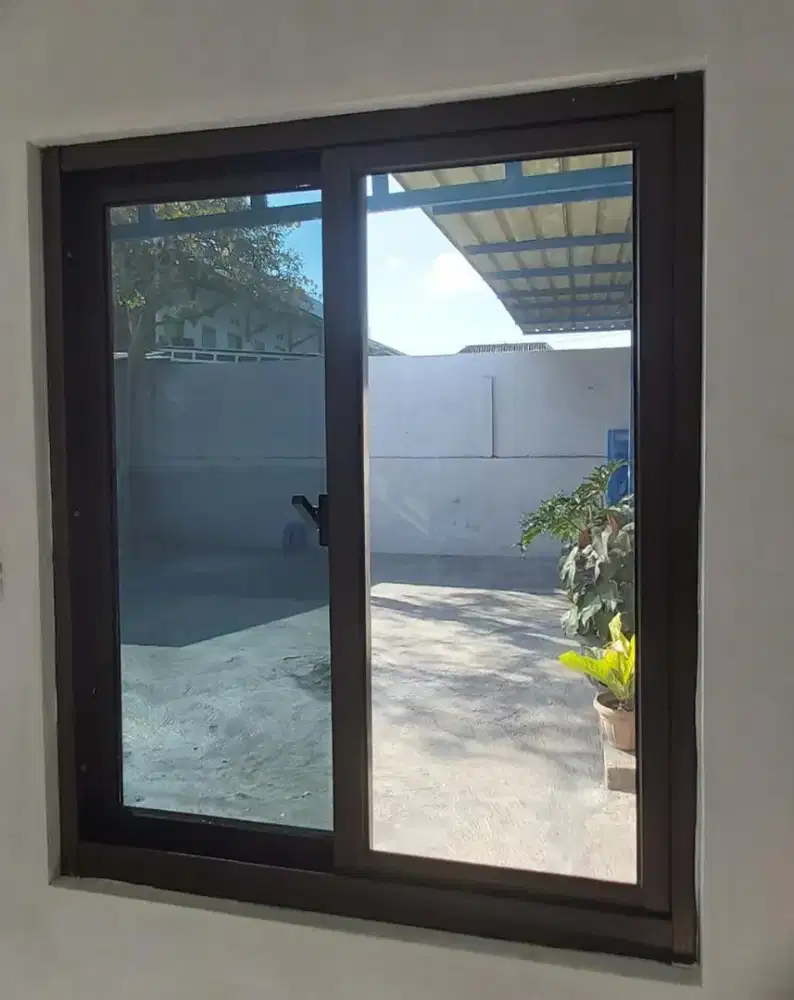 Stiker kaca film oneway kantor gedung & perumahan