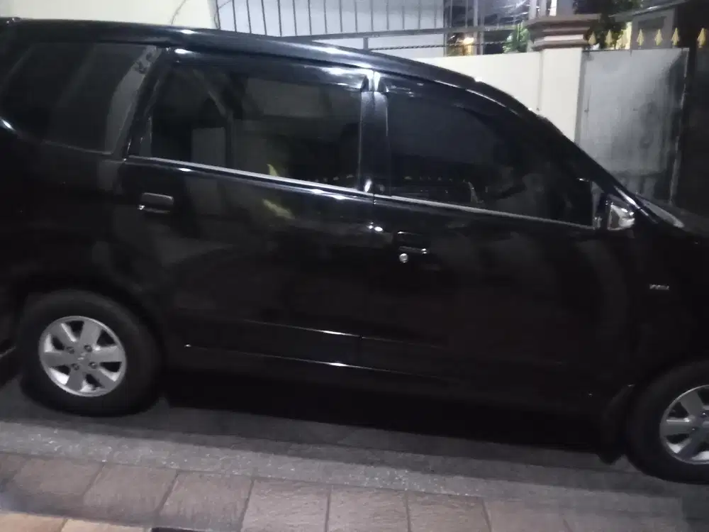 Toyota Avanza 2011 Bensin