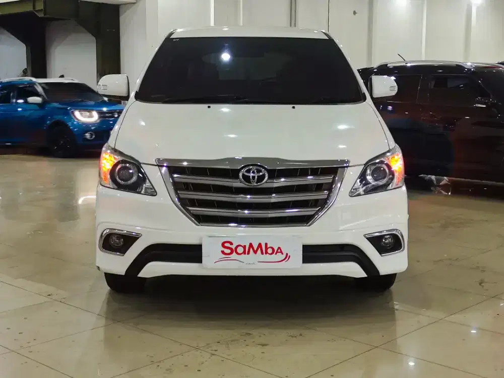 INNOVA V DIESEL AT 2014 KM LOW PJK JAN-2027