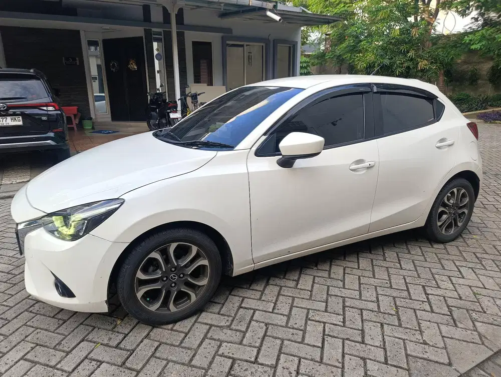Mazda 2 2015 Bensin