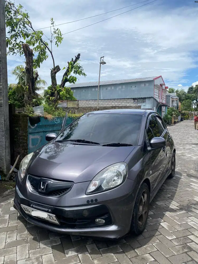 Dijual Cepat Honda Brio Type E tahun 2015 Istimewa