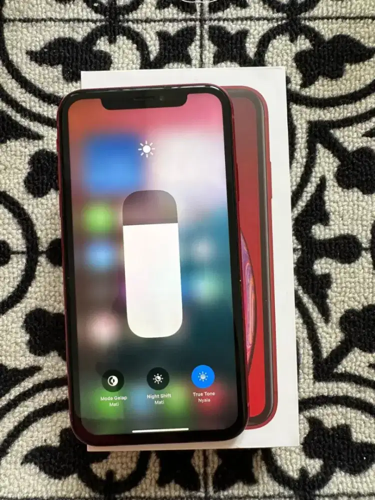 iPhone XR 128 Bh 90% Nominus