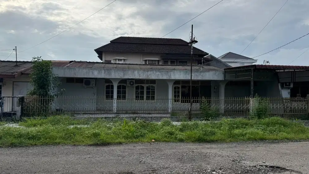 JUAL CEPAT rumah luas