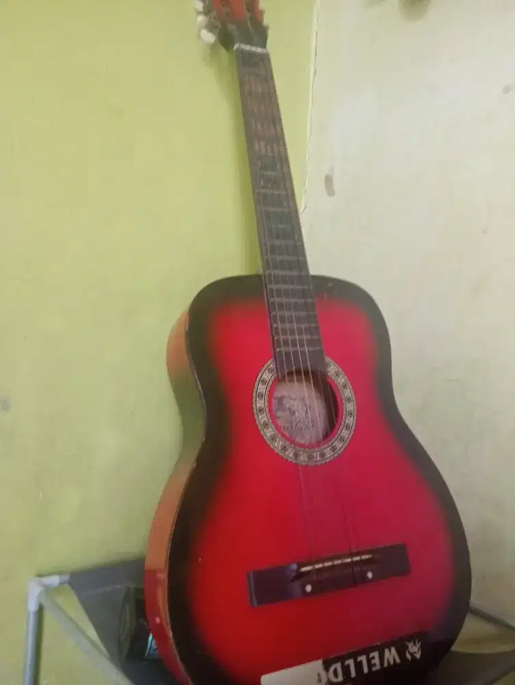 Gitar Kondisi Bagus