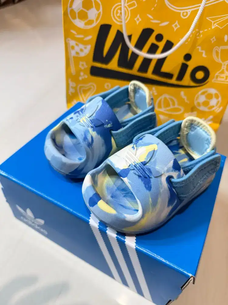 Sandal Anak Laki-laki Adidas Adifom Adilette