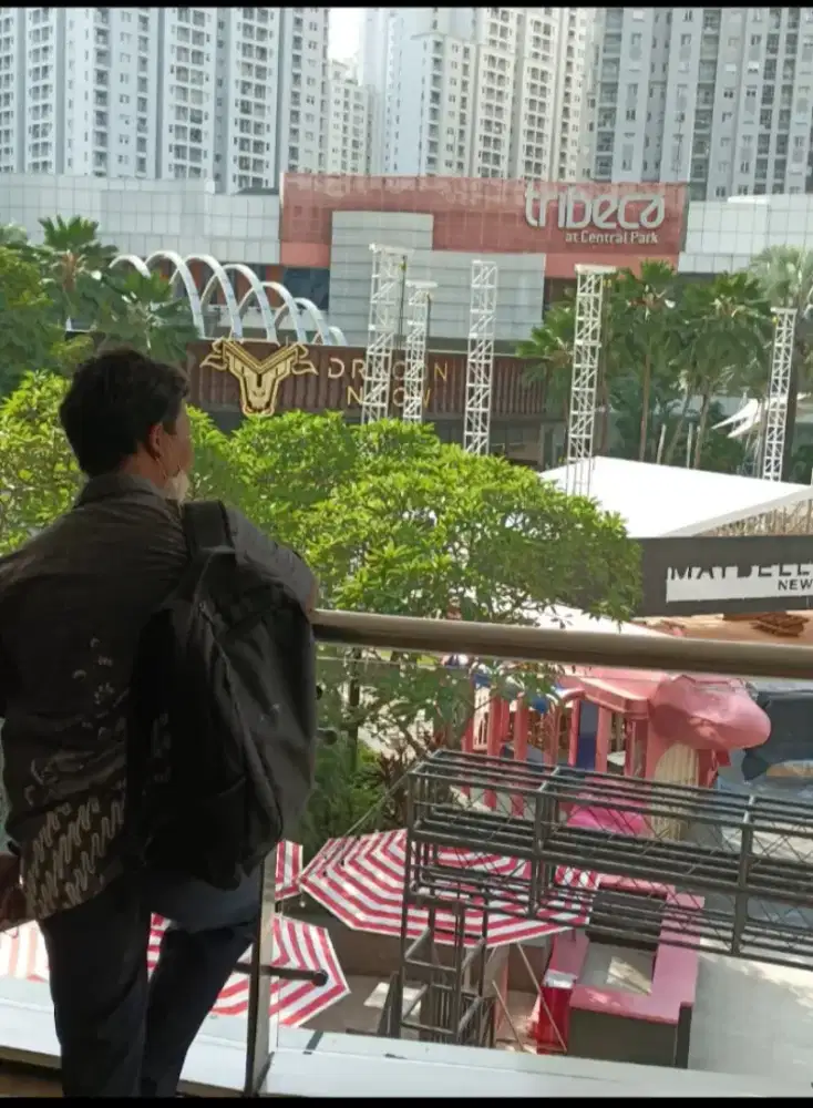 MENCARI PEKERJAAN !!!