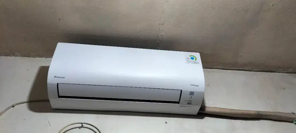 Dijual AC merk Daikin